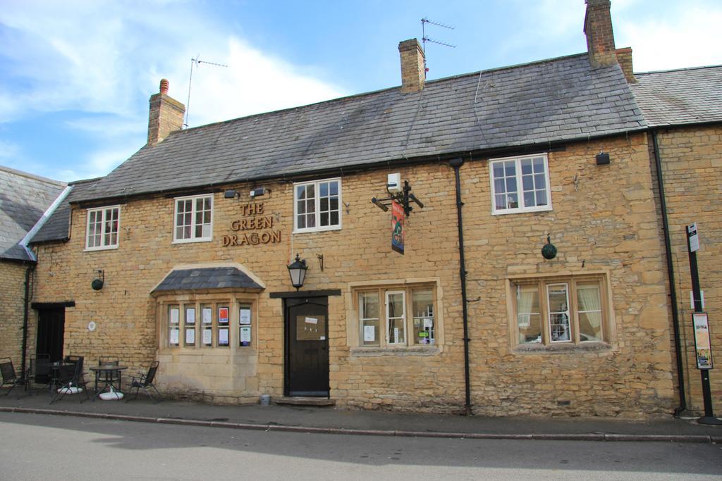 Green Dragon Hotel Brigstock Exterior foto